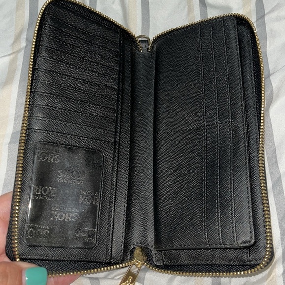 Michael Kors MK Logo Zip Around Continental Wallet, black. - Picture 7 of 16